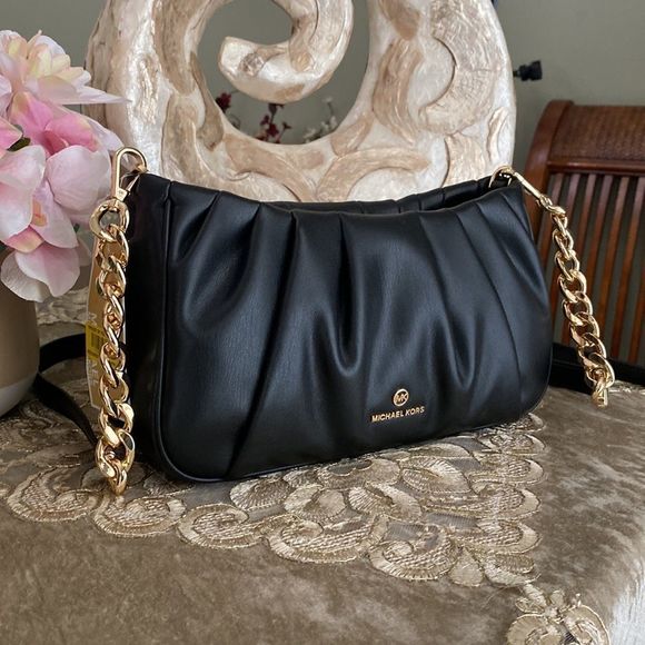 Michael Kors 🖤 crossbody - Picture 1 of 12